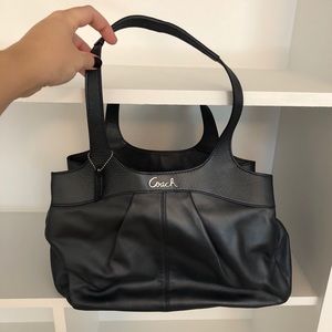Authentic Coach Leather Tote in Navy